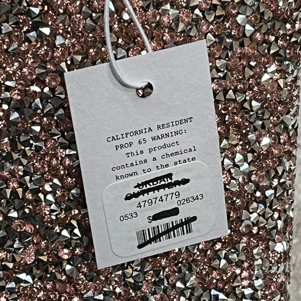 Glittery Pink and Silver Flasks (5) - Picture 6 of 7